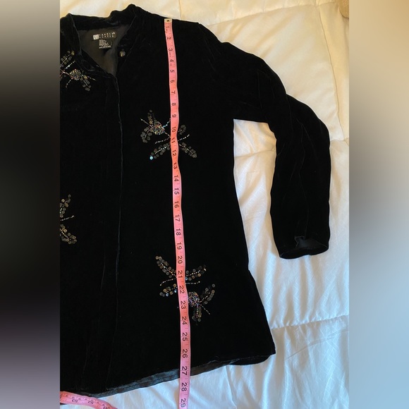 Carole Little silk and rayon jacket, size medium. Beaded. Elegant. Worn once - Picture 13 of 16